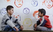 WAZ KNH Libanon - Weihnachts-Spendenaktion 2014; Richtige Schreibweise: Al Mahabbah - Nael (12 J, l., grauer Pullover) ) wurde von Soldaten verprügelt. Fadi (11 J - roter Pulli ) musste mit ansehen, wie seine vierjährige Schwester durch Bombensplitter starb. Beide werden im Kinderschutzzentrum Al Mahaba von der Sozialtherapeutin Fayrousa Nasr betreut, 18.11.14 in Kfarnabrak, Chouf. foto: Jakob Studnar - WAZ - fotopool WAZ KNH Libanon - Weihnachts-Spendenaktion 2014; Richtige Schreibweise: Al Mahabbah - Nael (12 J, l., grauer Pullover) ) wurde von Soldaten verprügelt. Fadi (11 J - roter Pulli ) musste mit ansehen, wie seine vierjährige Schwester durch Bombensplitter starb. Beide werden im Kinderschutzzentrum Al Mahaba von der Sozialtherapeutin Fayrousa Nasr betreut, 18.11.14 in Kfarnabrak, Chouf. foto: Jakob Studnar - WAZ - fotopool