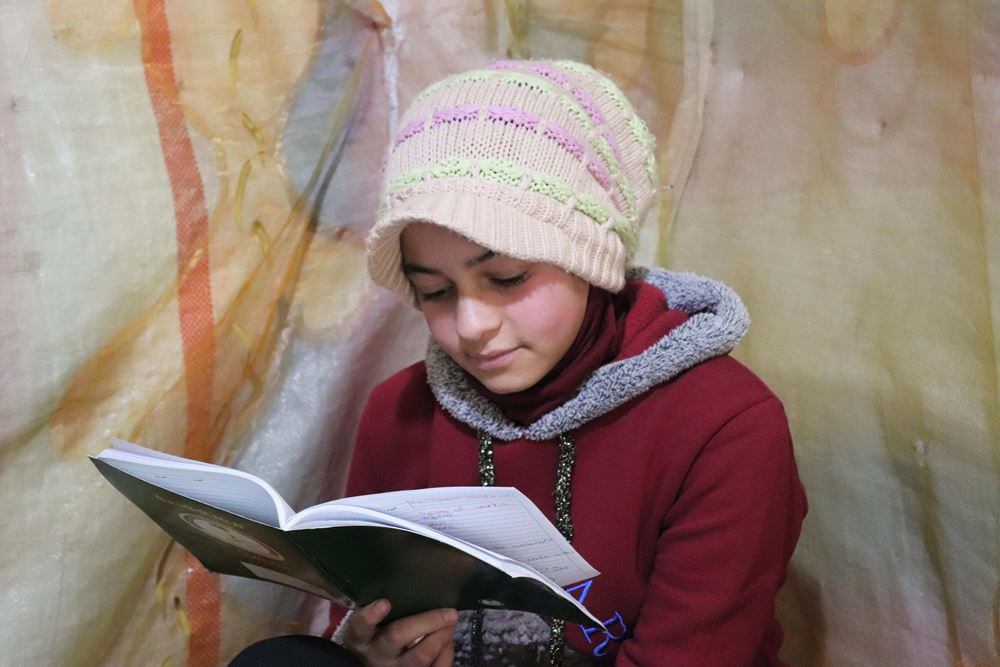 Syrisches Mädchen im Flüchtlingscamp in Ghazze, Libanon