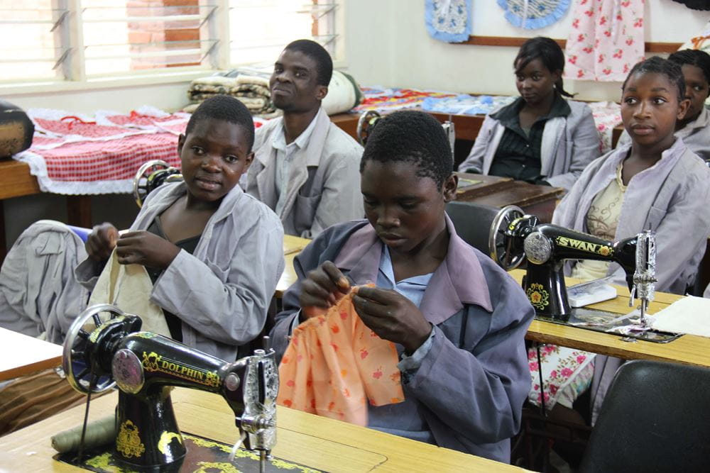 Berufsbildungsprojekt in Malawi (Foto: Kindernothilfe Luxembourg)