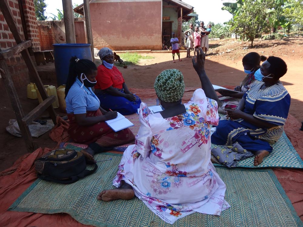 "Mädchen-Story": Najja Child-Centred Development Project in Uganda
 
Kindzentriertes Gemeinwesenentwicklungsprojekt in Najja nach dem Selbsthilfegruppen-Ansatz.